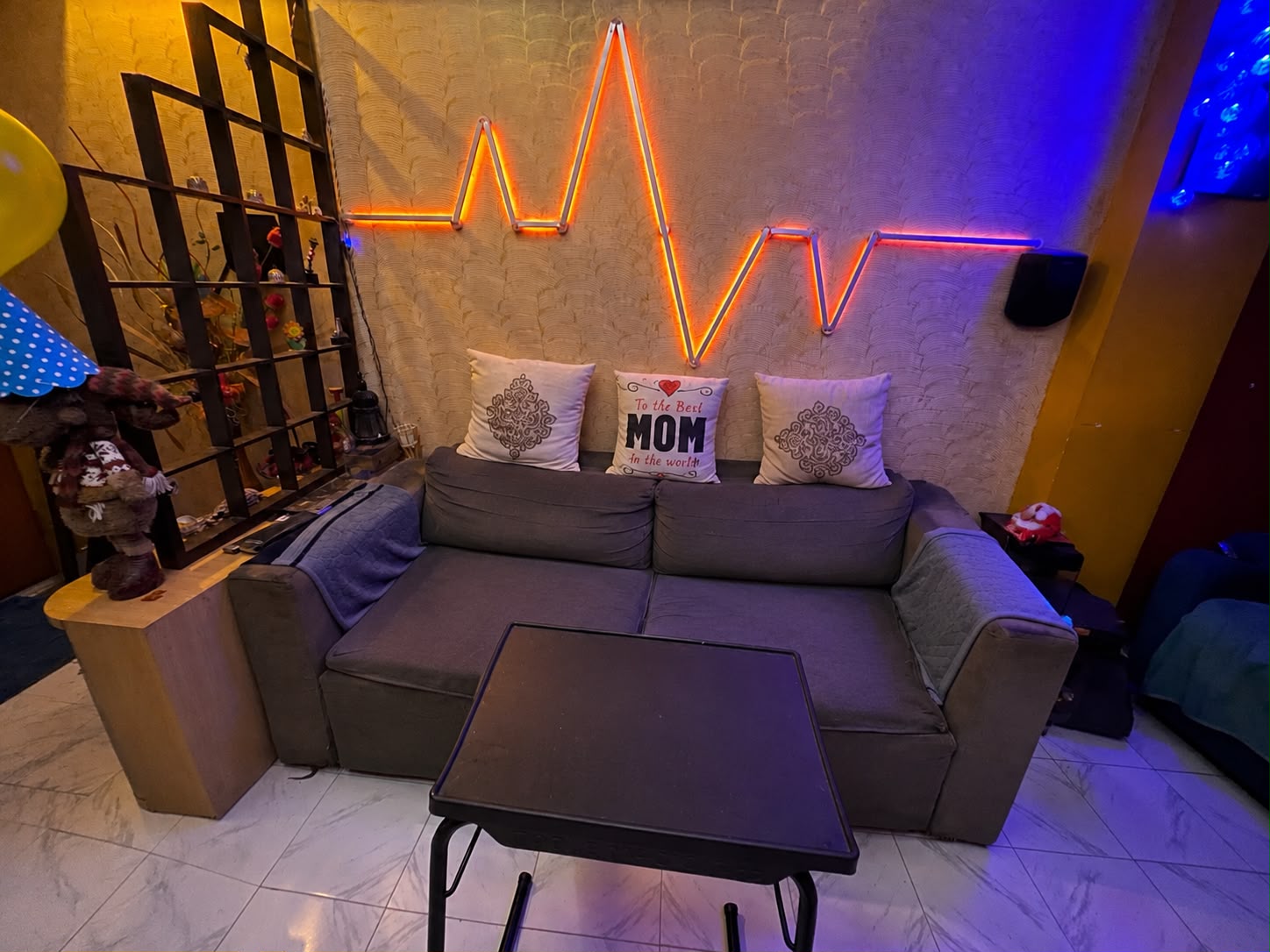 Heartbeat wall light turned off